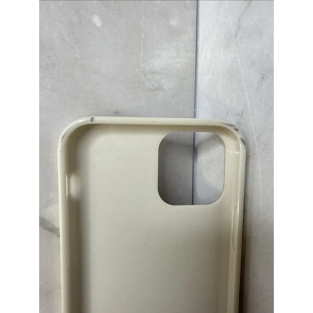 Casely Palermo Dippin Daisy's Case- iPhone 15‎